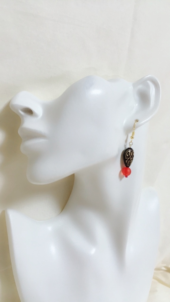 ヴィンテージハートピアス