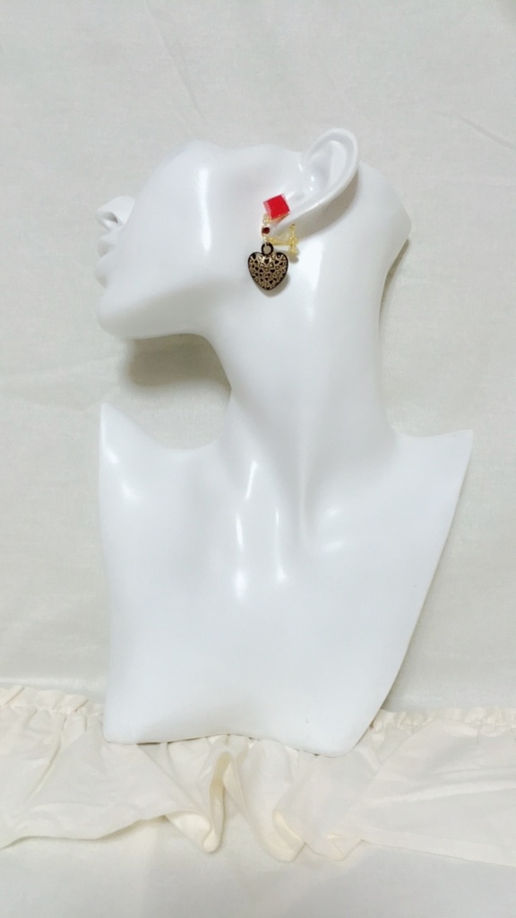 キューブイヤリング レッド