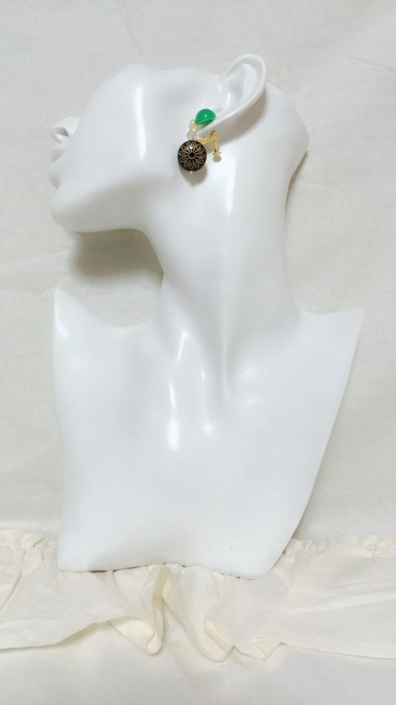 レトロフラワーイヤリング