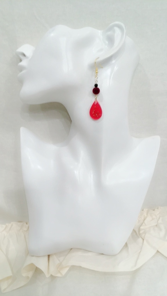 ♦︎刀剣乱舞♦︎加州清光イメージ レジンしずくピアス