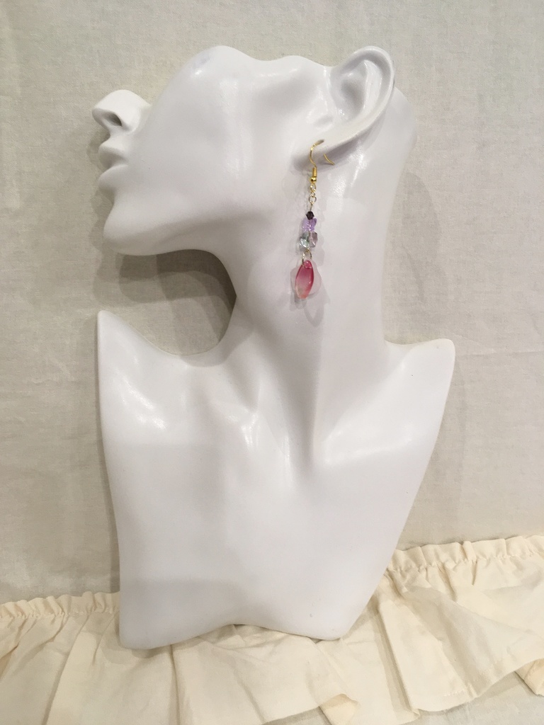 ♦︎鬼滅の刃♦︎栗花落カナヲイメージピアス