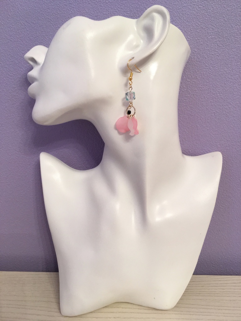 ♦︎鬼滅の刃♦︎甘露寺蜜璃イメージピアス