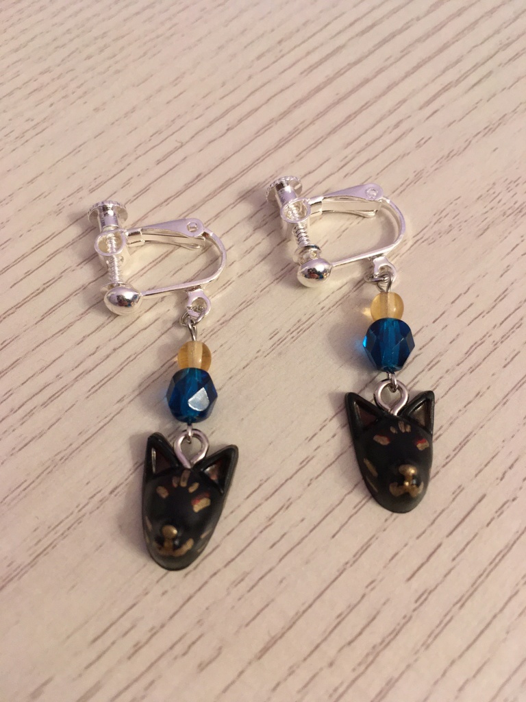 狐面ピアス