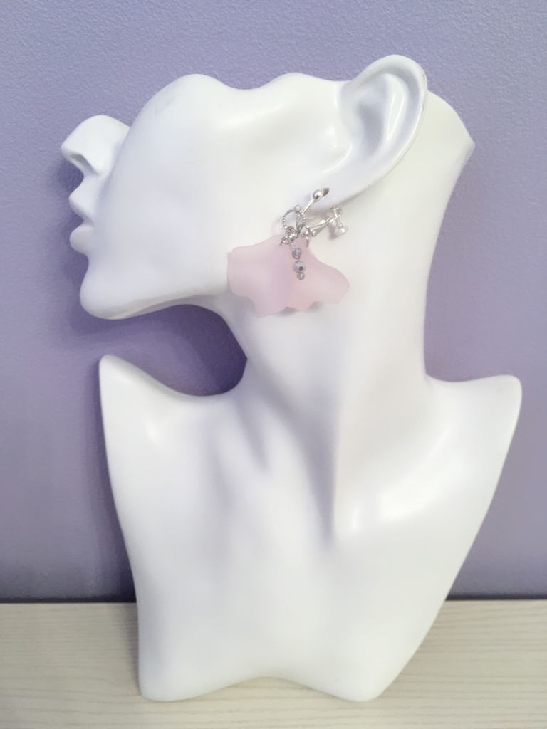 桜みっつイヤリング