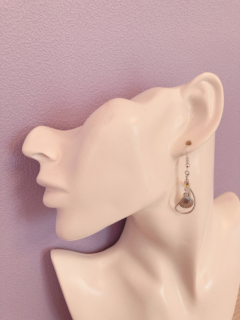 ♦︎ツイステ♦︎ジェイドイメージピアス