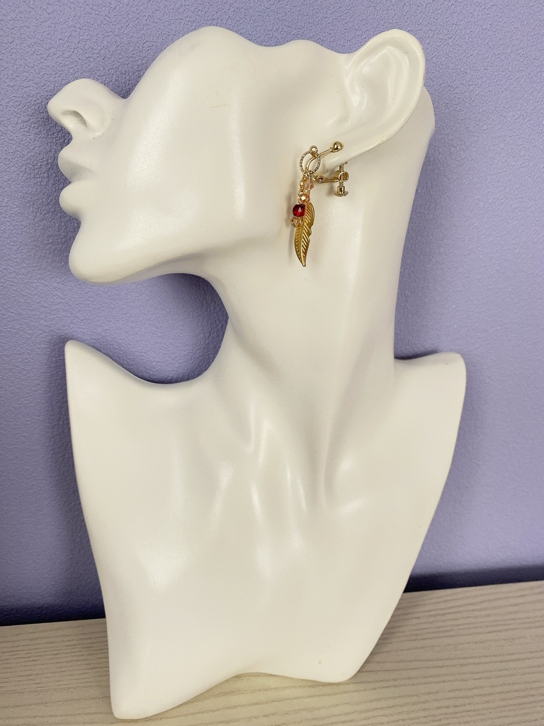 ◆MHA◆ホークス羽根イヤリング