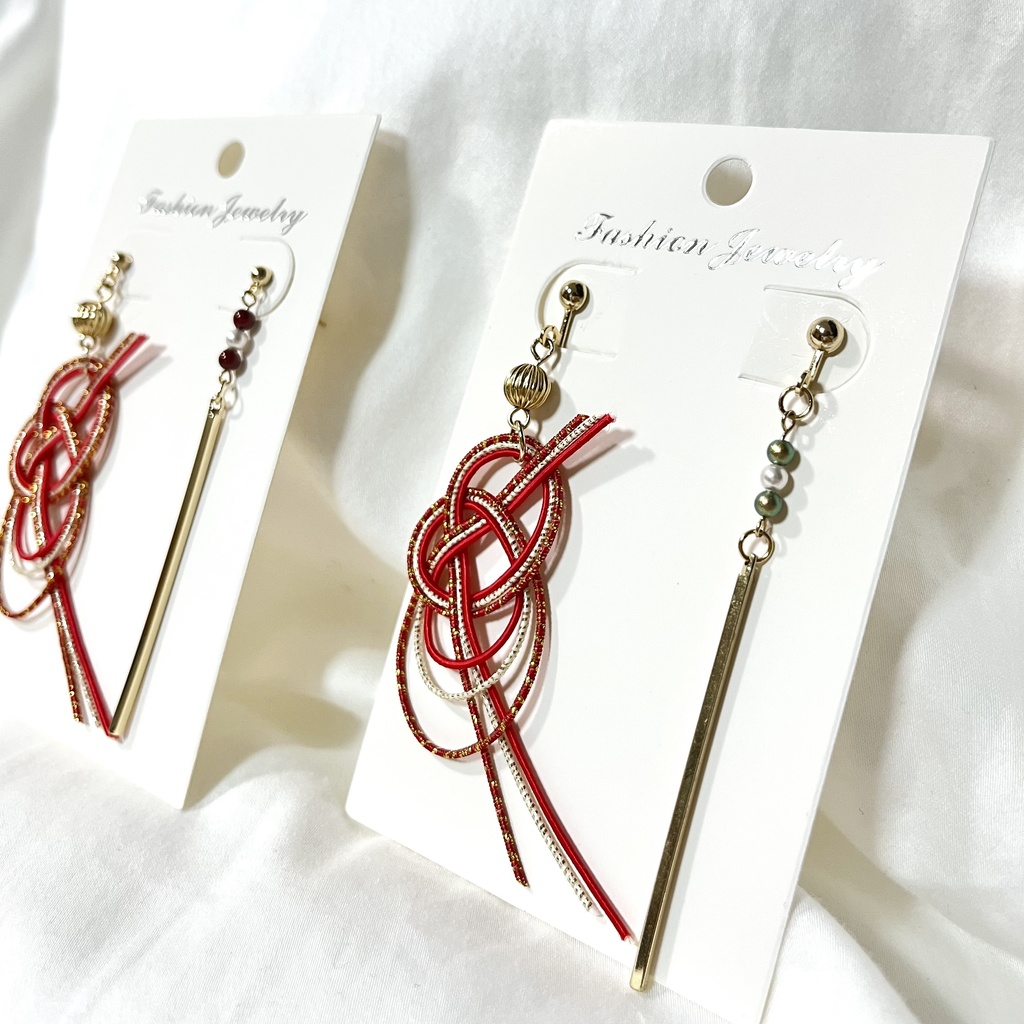 紅月イメージアクセサリー(イヤリング・ピアス)