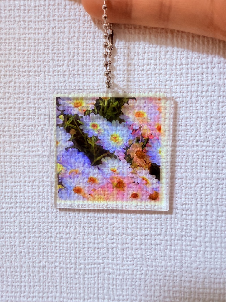 アクリルキーホルダー「白皙」