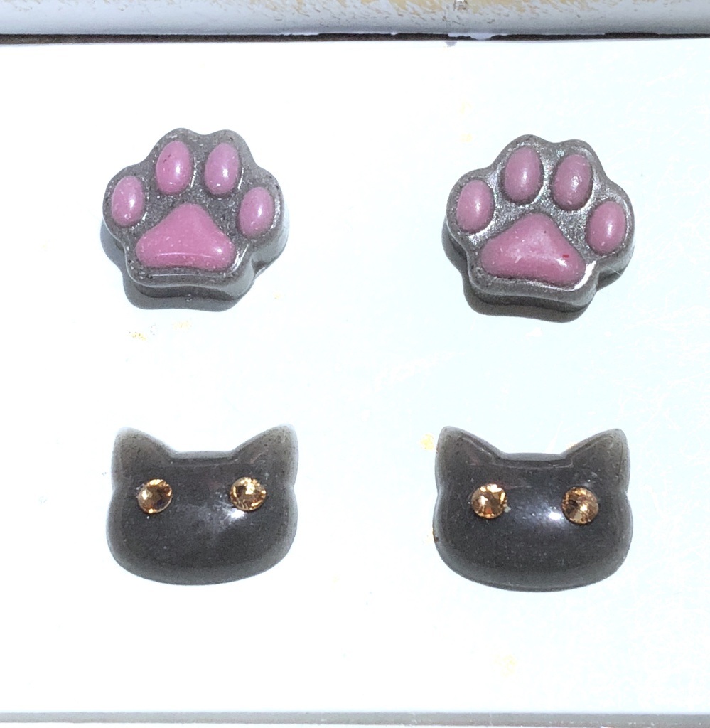 グレー猫ちゃんピアスセット