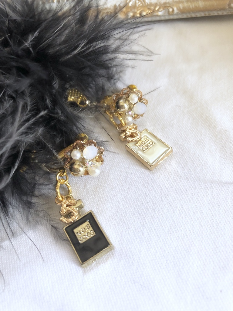 2way香水瓶No.5マラボファービジューイヤリング