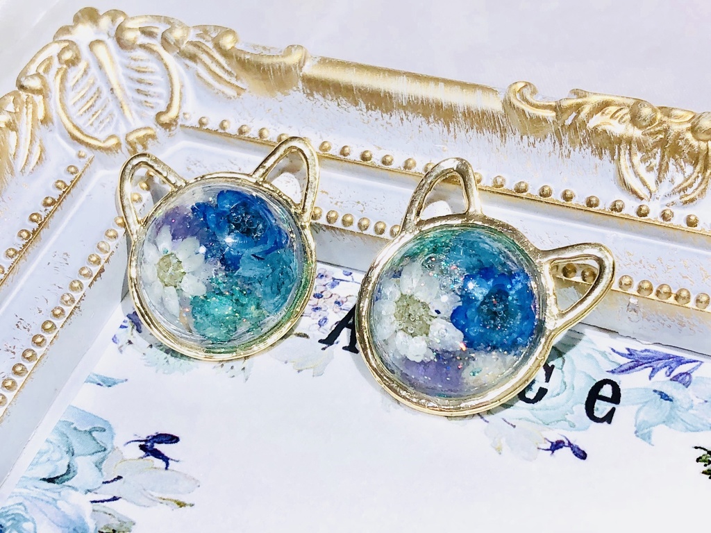 フラワー猫ちゃんイヤリング