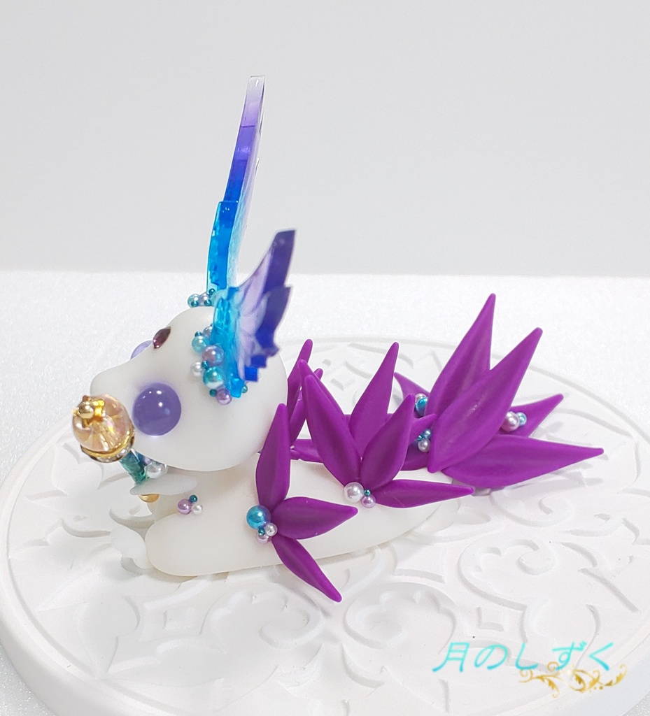 ① 羽耳ドラゴン(白×パープル)