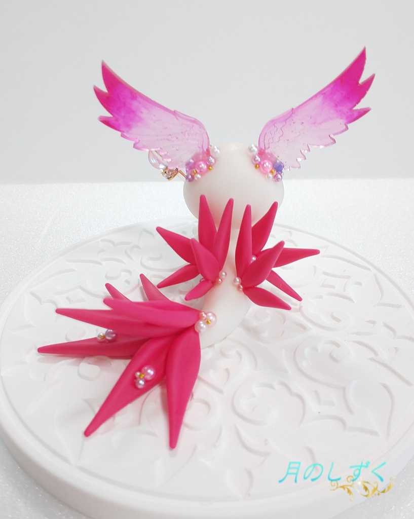 ② 羽耳ドラゴン(白×ピンク)