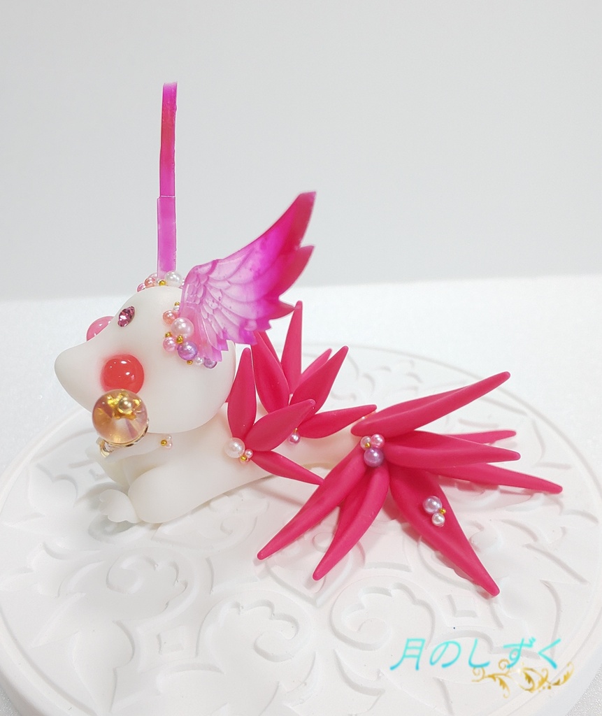 ② 羽耳ドラゴン(白×ピンク)