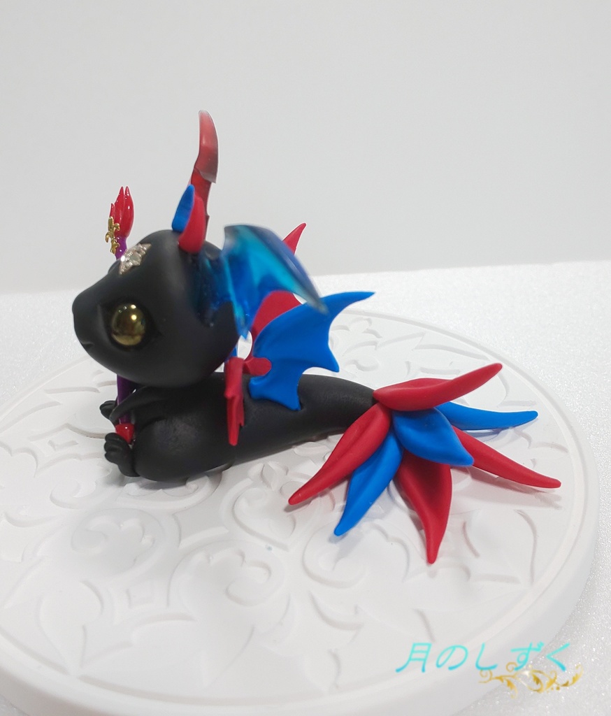 ⑪ 悪魔ドラゴンA(黒×レッド×ブルー)