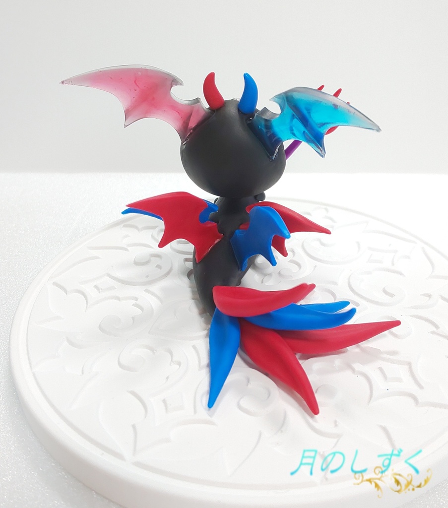 ⑫ 悪魔ドラゴンB(黒×レッド×ブルー)