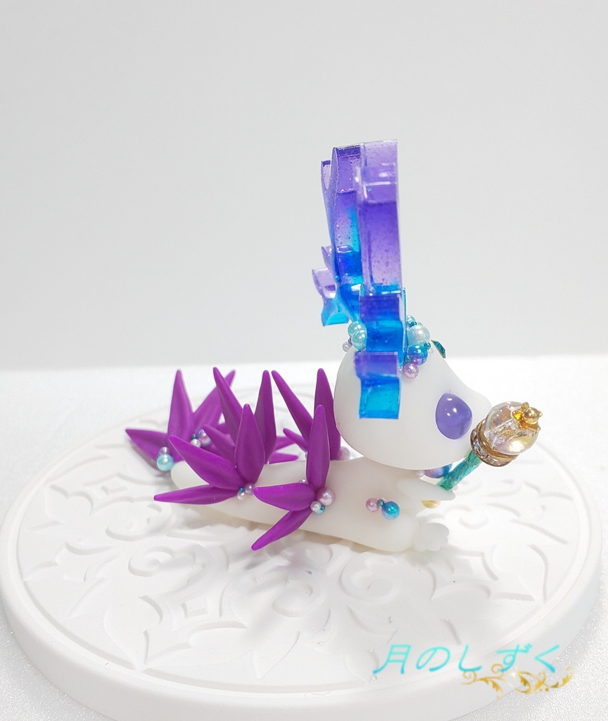 ⑳ 角ドラゴン(白×パープル)