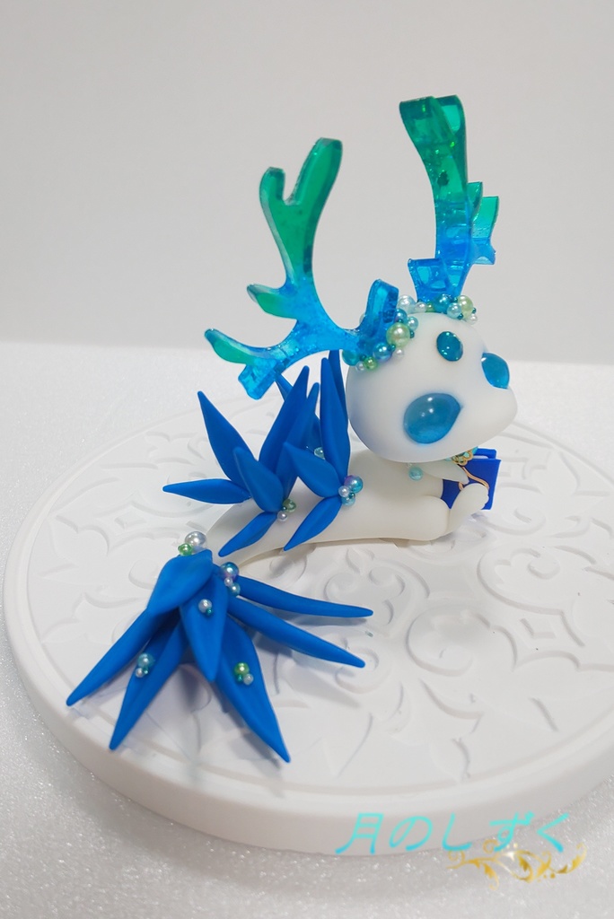 ㉛ 角ドラゴン(白×マリンブルー)魔導書タイプ