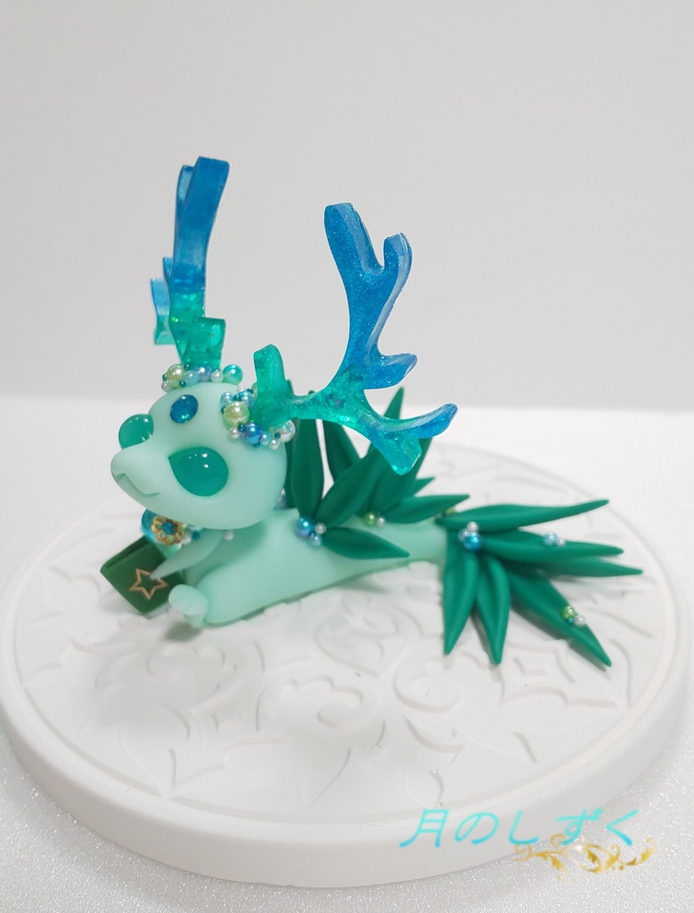 ㉝ 角ドラゴン(ライトブルー×エメラルド)魔導書タイプ