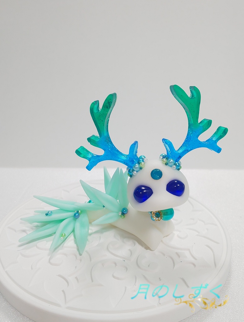 ㉞ 角ドラゴン(白×ライトブルー)水龍タイプ