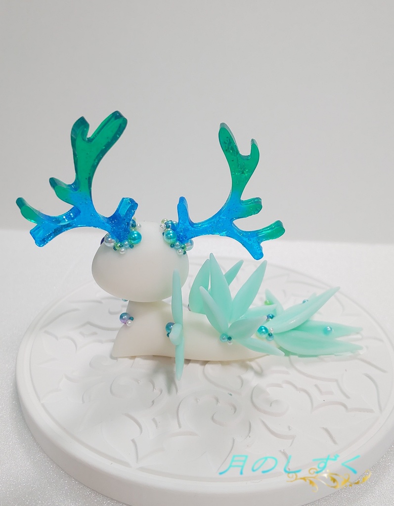 ㉞ 角ドラゴン(白×ライトブルー)水龍タイプ