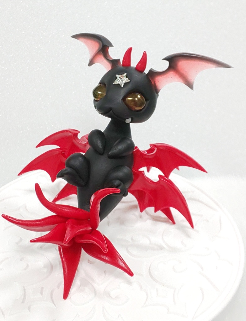 ㊴悪魔ドラゴン(仰向け)(レッド)