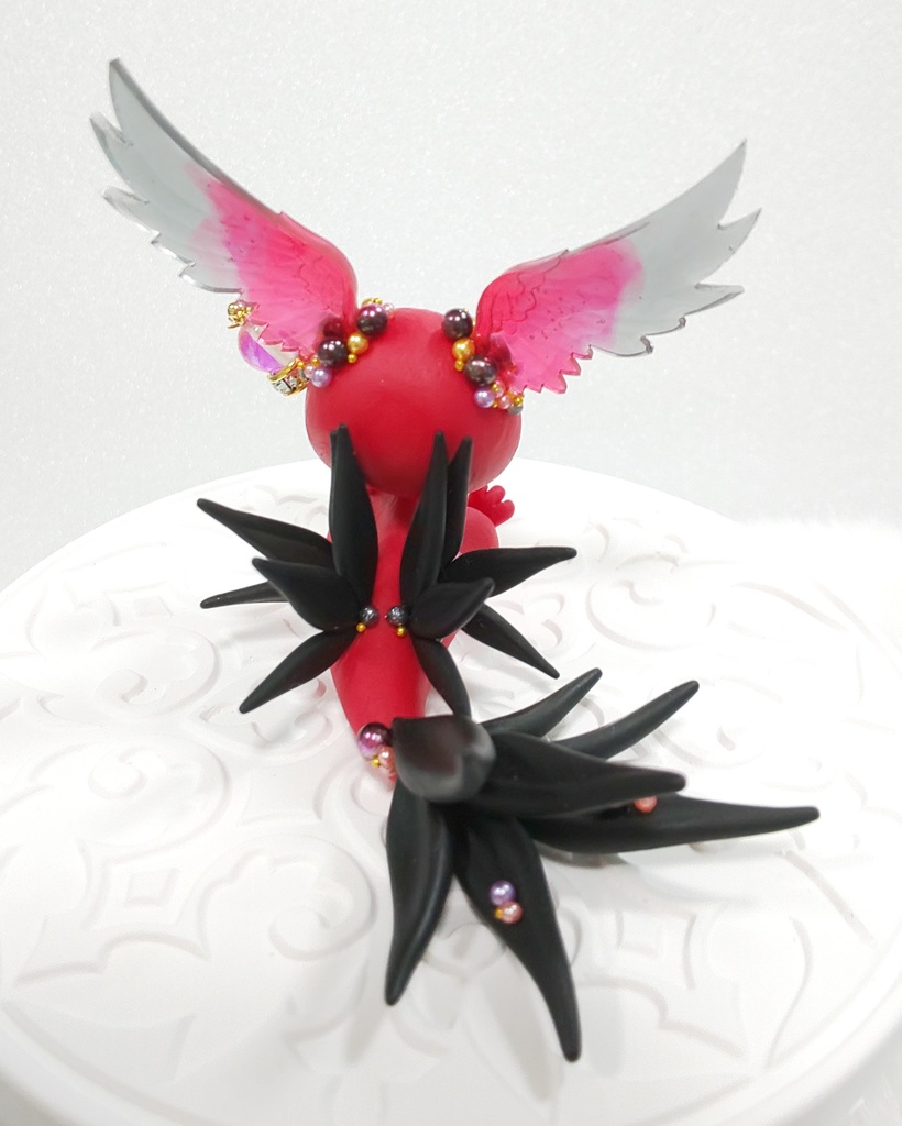 ㊾羽耳ドラゴン(レッド×ブラック)