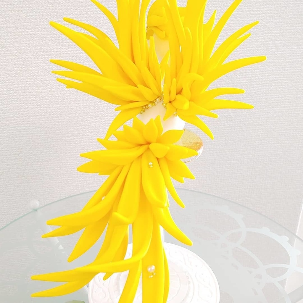 【56】フェニックスドラゴン(ガラス製台座付き)(ホワイト×イエロー)