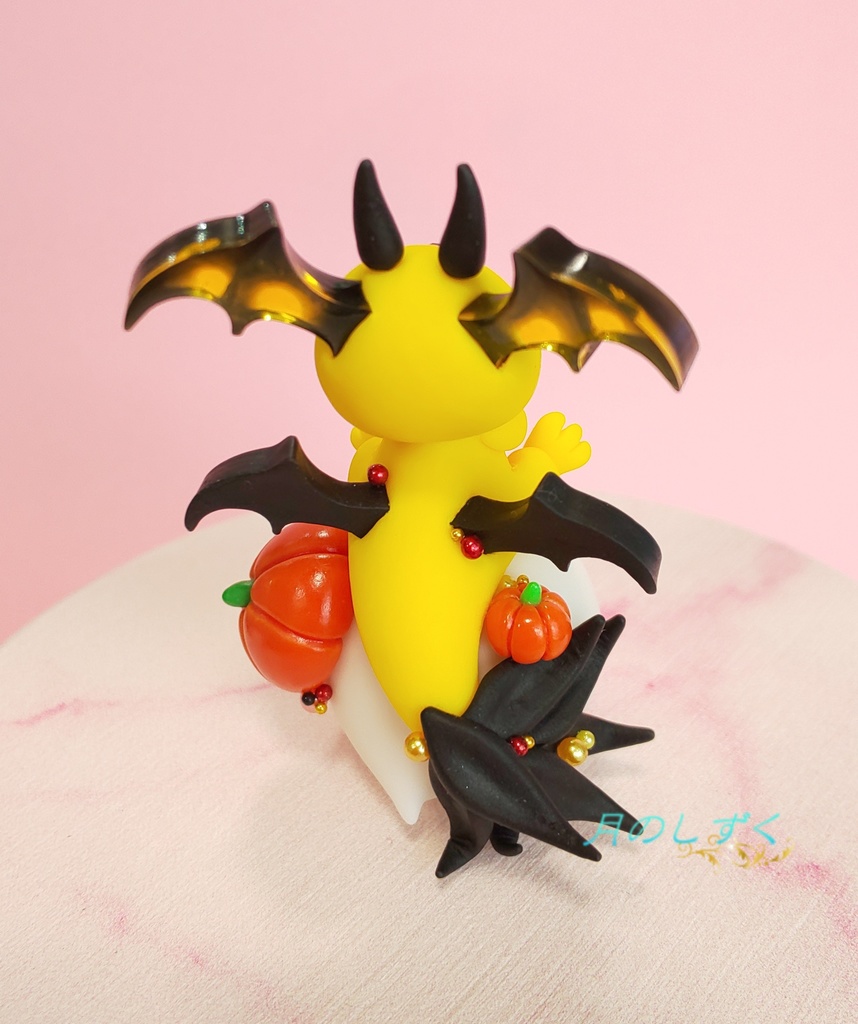【67】ハロウィン限定!! マシュマロお化けの上に座るちびドラゴン(イエロー)