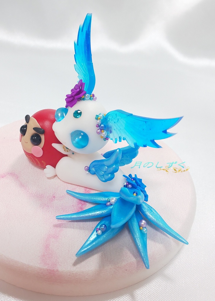 【89】お正月限定!! ダルマにしがみつく羽耳ドラゴン(パールブルー)