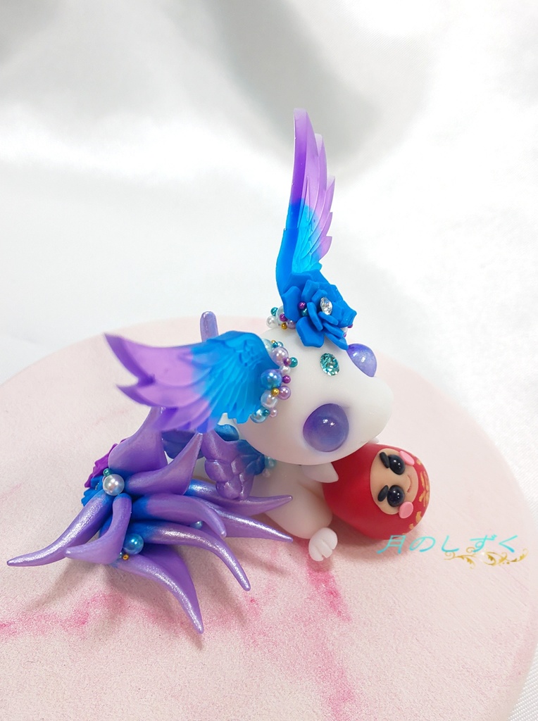 【90】お正月限定!! ちぴダルマを抱っこする羽耳ドラゴン(パールパープル)