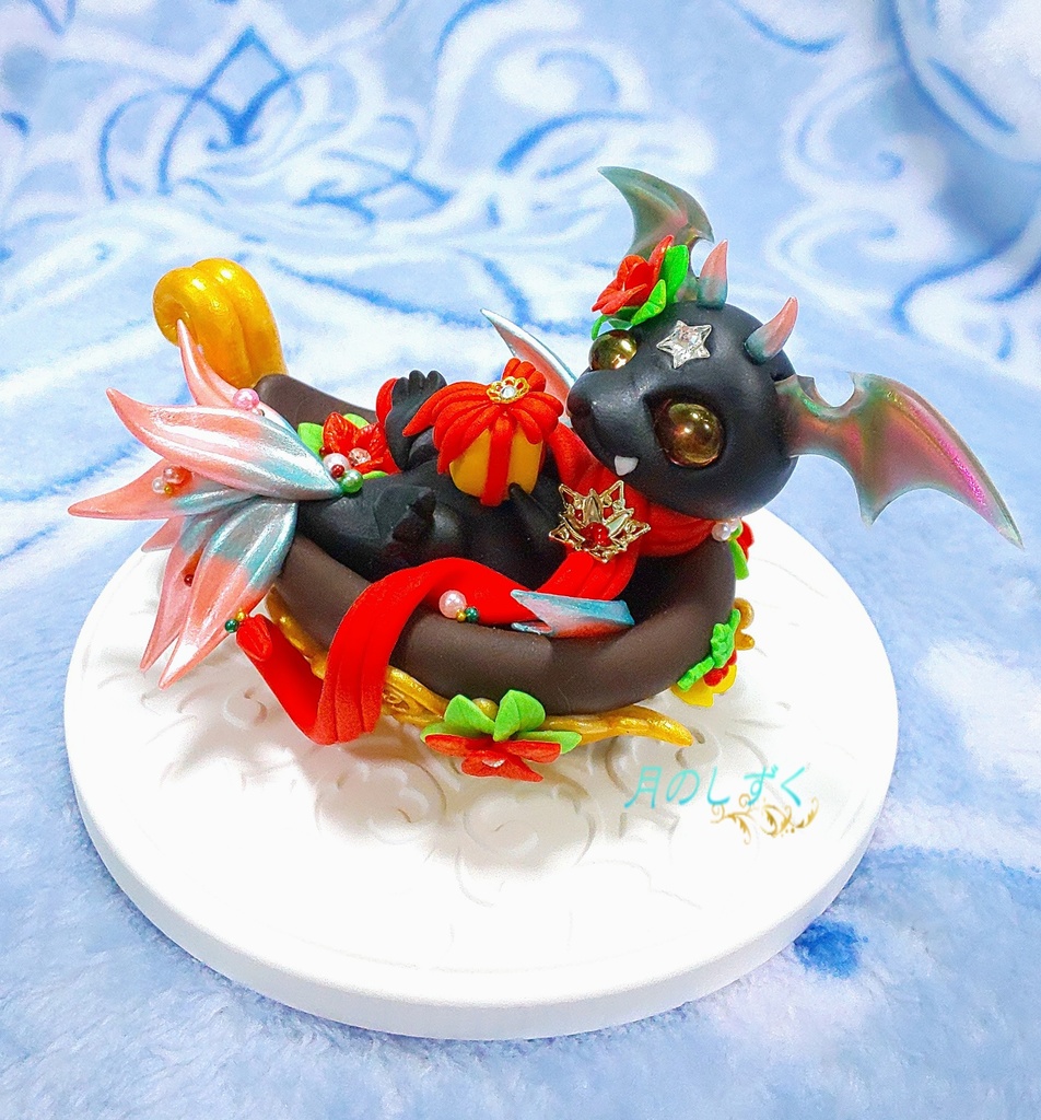 【111】クリスマス限定!! ソリでプレゼントを運ぶ悪魔ドラゴン(パールレッド)