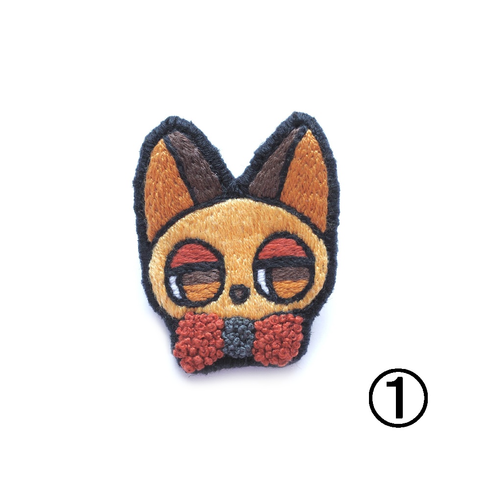 秋色の猫たち 2025【刺繍ブローチ】