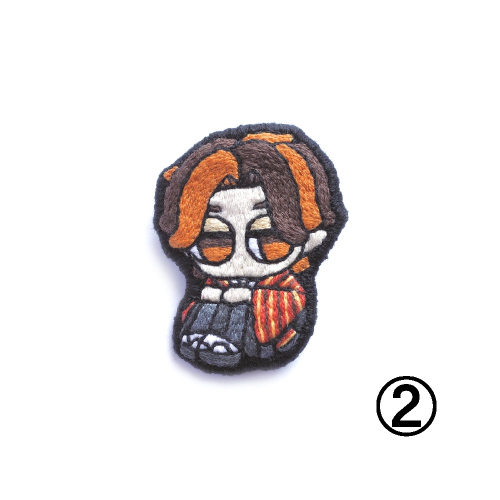 秋色の和服の子たち 2025【刺繍ブローチ】