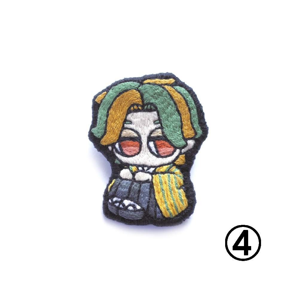 秋色の和服の子たち 2025【刺繍ブローチ】