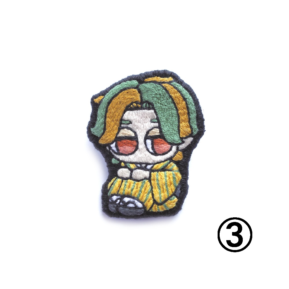 秋色の和服の子たち 2025【刺繍ブローチ】