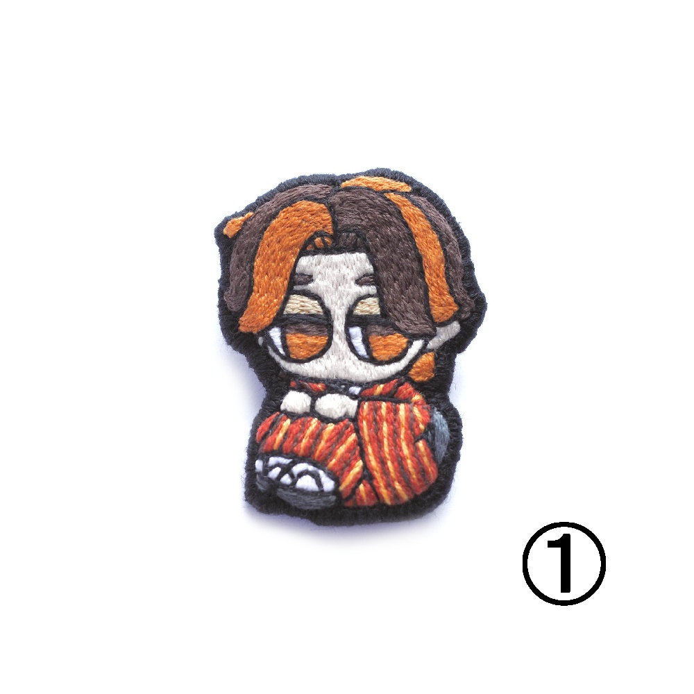 秋色の和服の子たち 2025【刺繍ブローチ】