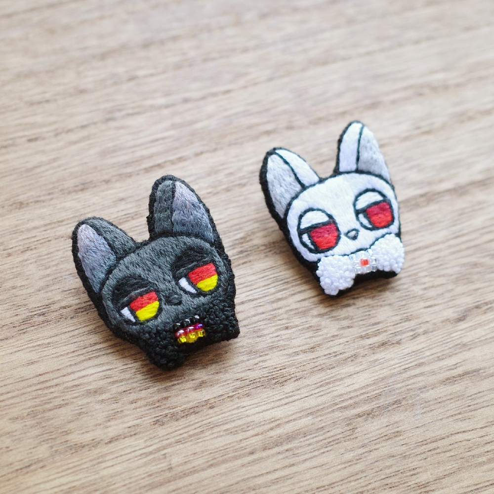 【ドイツと日本】世界の猫たち#001【刺繍ブローチ】