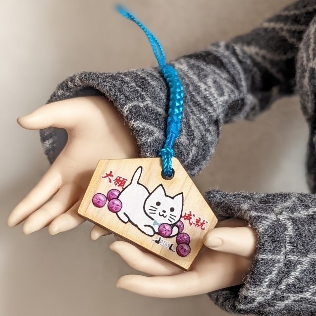 ドール用絵馬 うさぎさん・白猫とボール・茶トラ&三毛 小さいドールから大きいドールまで楽しめるミニチュア絵馬