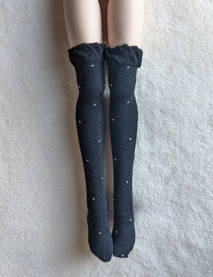 フリーサイズニーソックス ホイップポルカドット 黒・銀