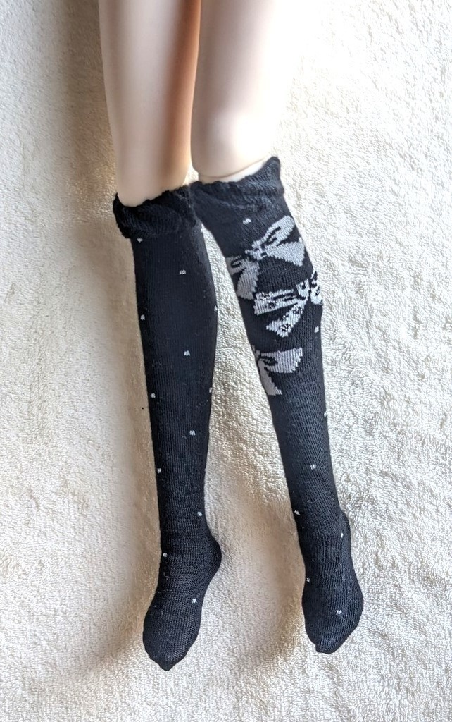 フリーサイズニーソックス ホイップポルカドット 黒・銀