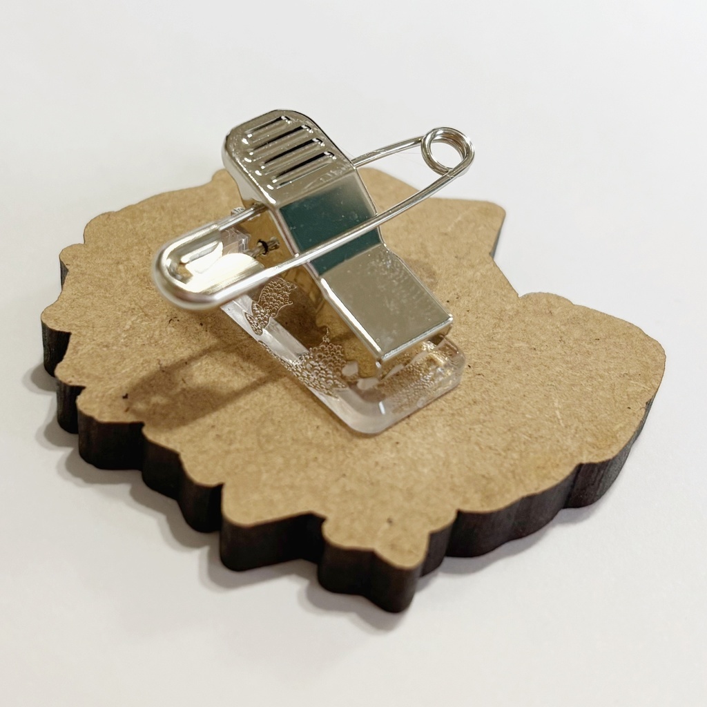 【匿名配送】【創作男の子】りおくん木製クリップバッジ