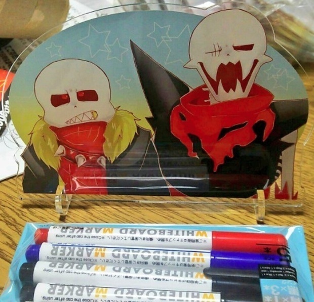 顔面落書きメモボード