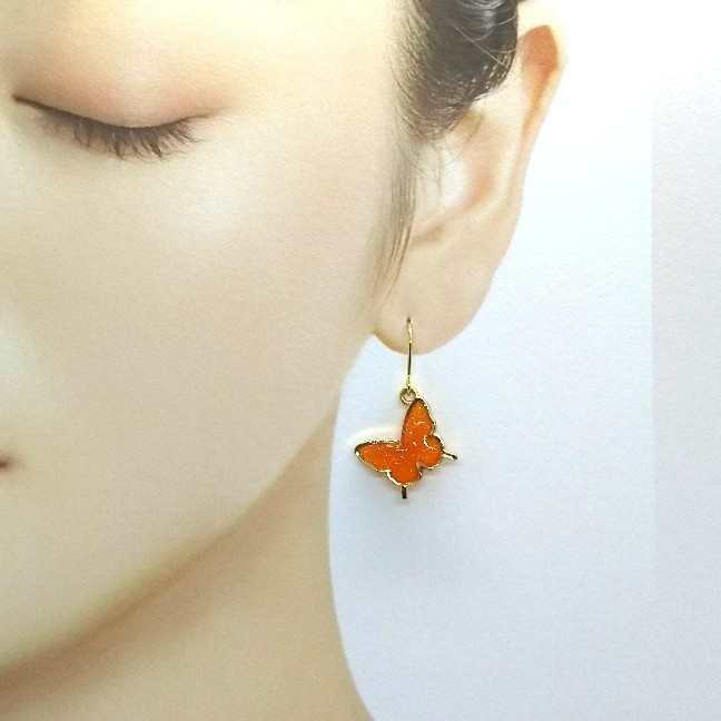 蝶ピアス【水色、紫、緑、オレンジ】【片耳用】