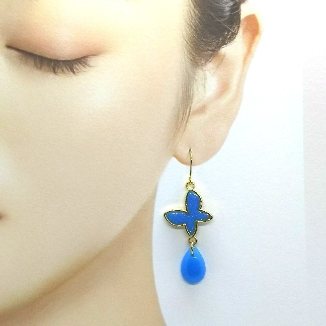 ゆらゆら揺れる♡蝶ピアス【片耳用】