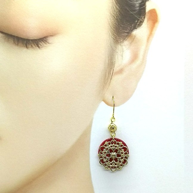 大人カワイイ🌻フラワーモチーフピアス【片耳用】