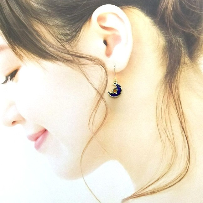 月☽星☆ピアス【片耳用】