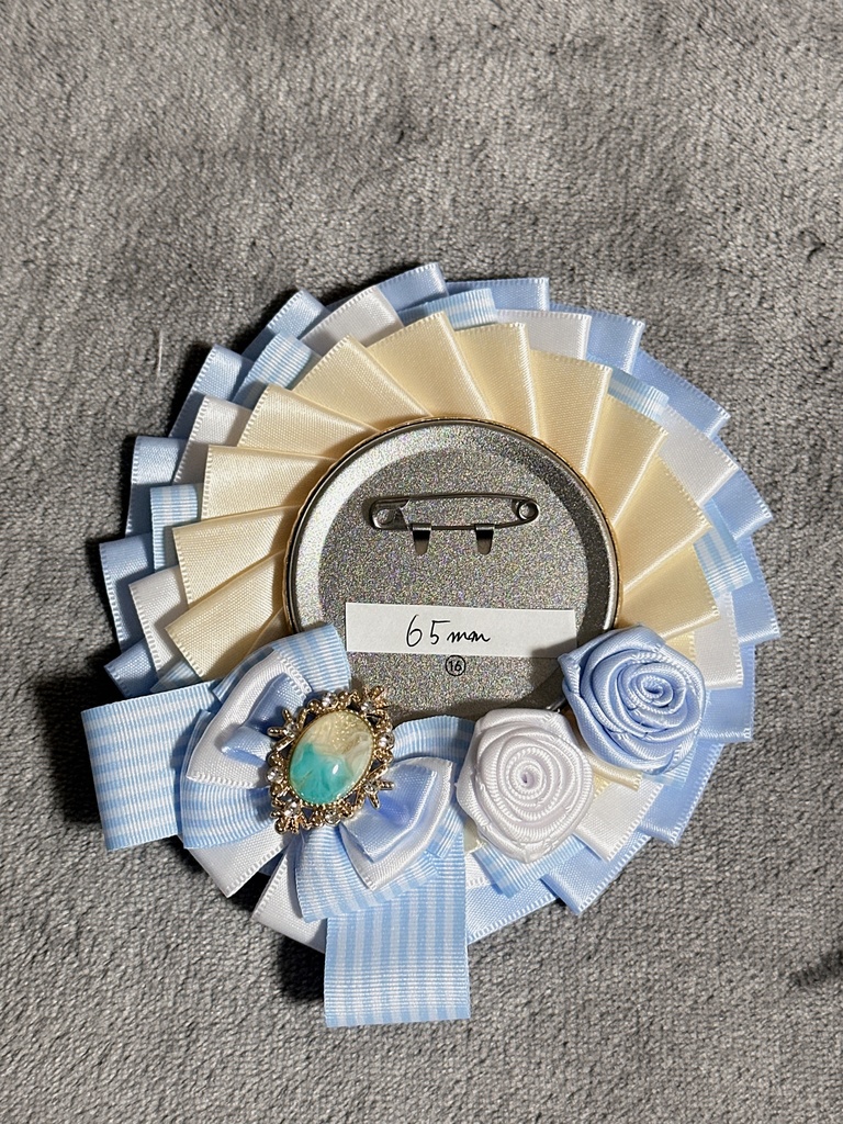 ロゼット 72ミリまで対応 ボールチェーンつき ライトブルー 水色 ホワイト 白