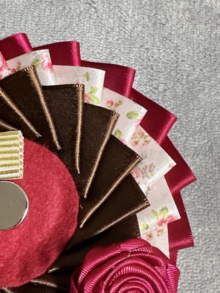 ロゼット 72ミリまで対応 ボールチェーン付き 薔薇