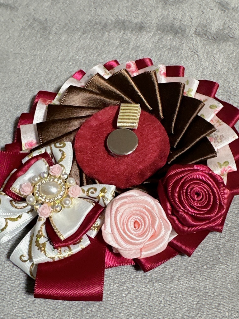 ロゼット 72ミリまで対応 ボールチェーン付き 薔薇